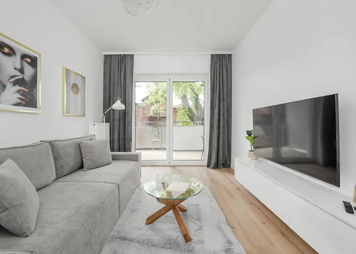 Mieszczanska Modern Apartment With Balcony & Free Parking Wroclaw By Noclegi Renters