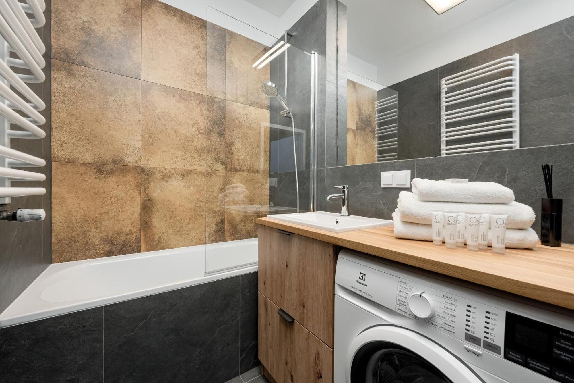 Leilighet Mieszczanska Modern With Balcony & Free Parking By Renters