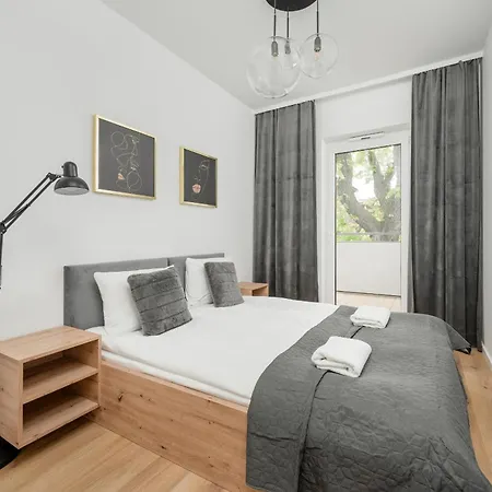 Mieszczanska Modern Apartment With Balcony & Free Parking Wroclaw By Noclegi Renters Exterior foto