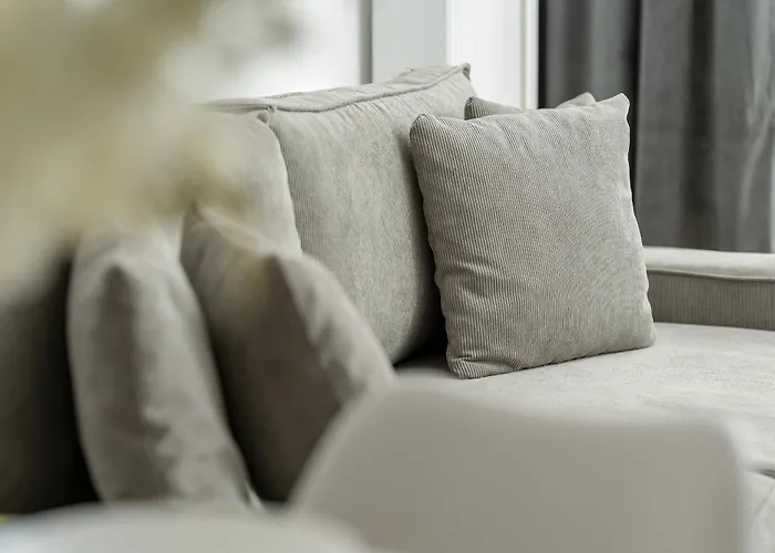 Mieszczanska Modern Apartment With Balcony & Free Parking Wroclaw By Noclegi Renters