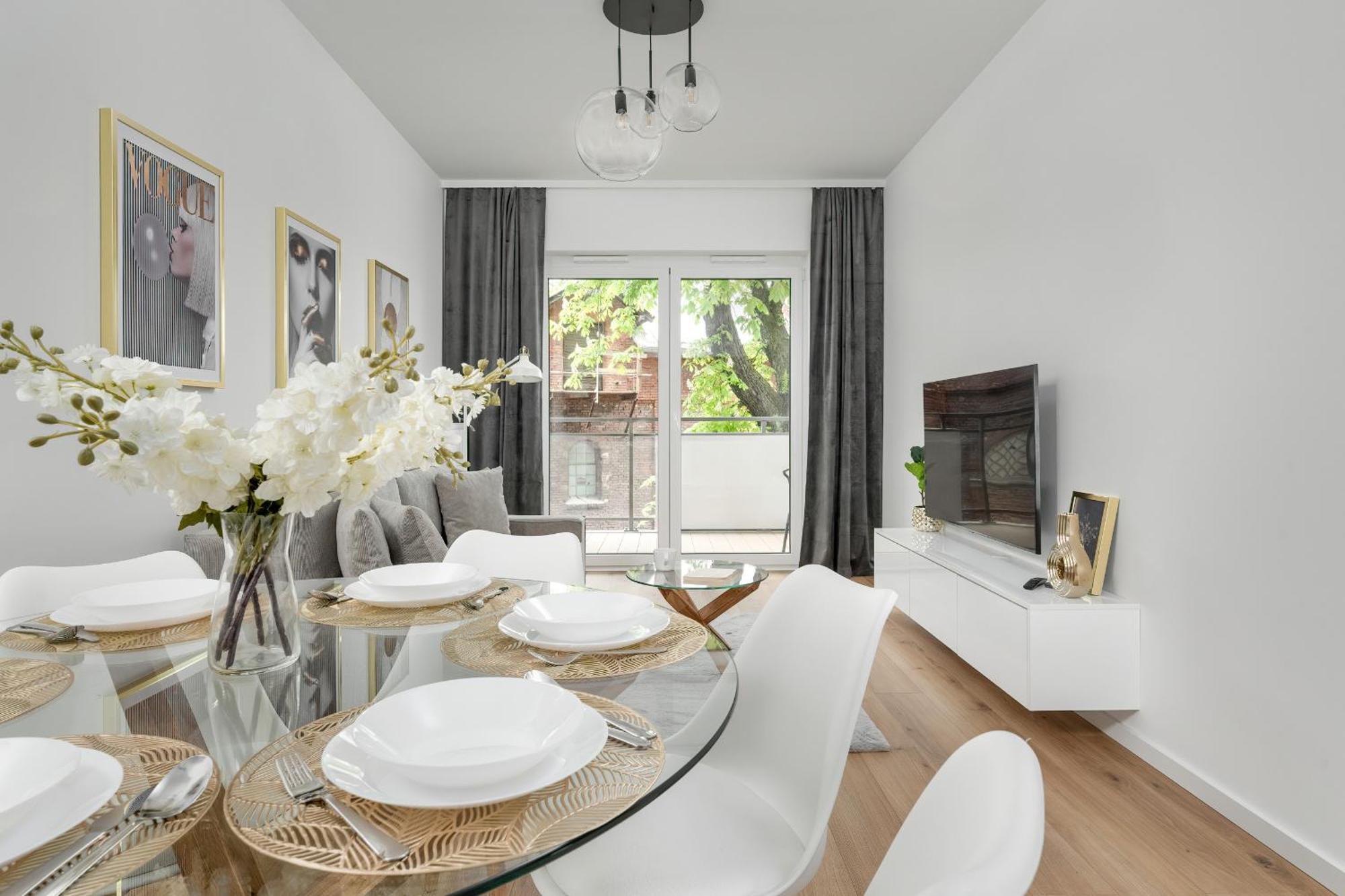 Mieszczanska Modern With Balcony & Free Parking By Renters Wroclaw