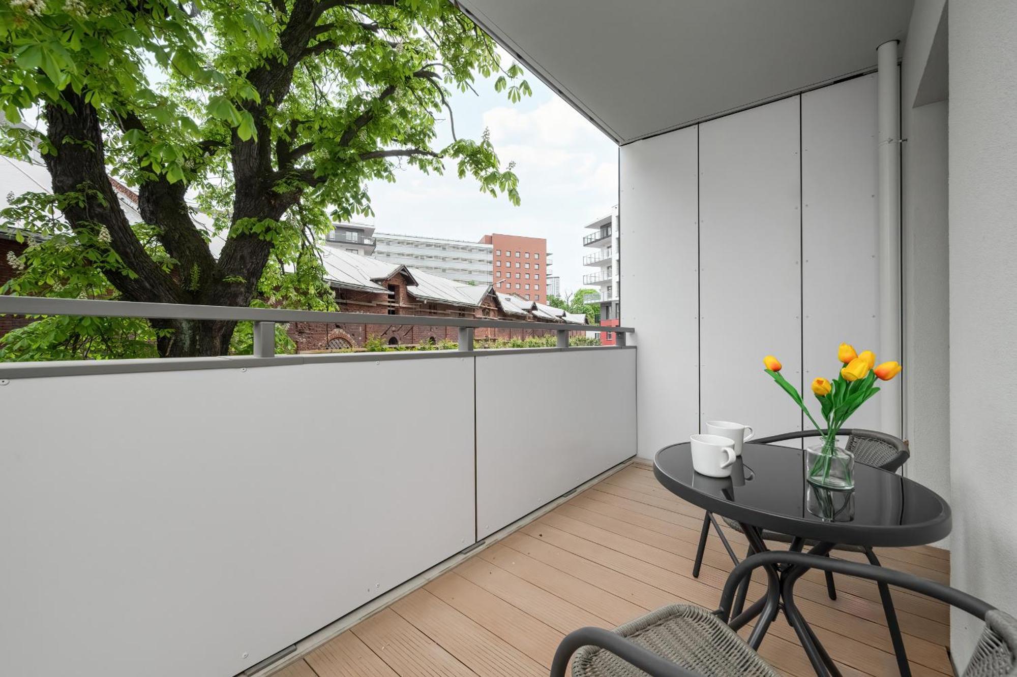 Apartment Mieszczanska Modern With Balcony & Free Parking By Renters